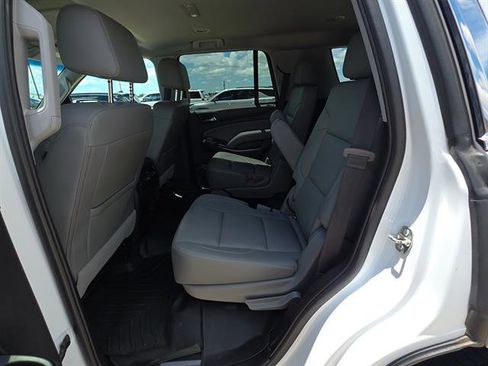 Used 2018 Chevrolet Tahoe LT w/ LT Signature Package RWD image 18
