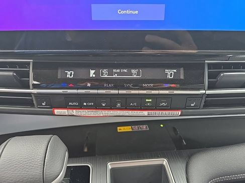Used 2026 Toyota Sienna XLE AWD/4WD image 25