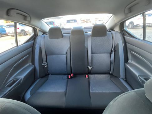 Used 2025 Nissan Versa SV FWD image 36