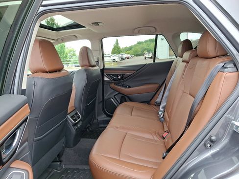 Used 2021 Subaru Outback Touring XT image 10