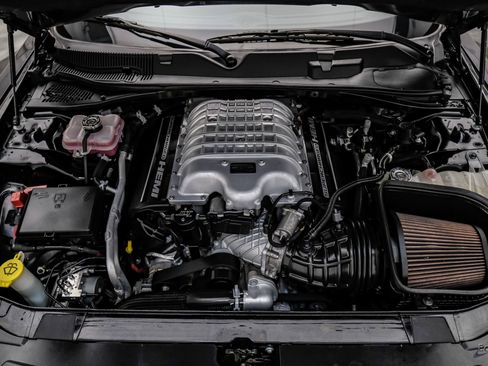 Used 2020 Dodge Challenger SRT Hellcat Redeye image 3