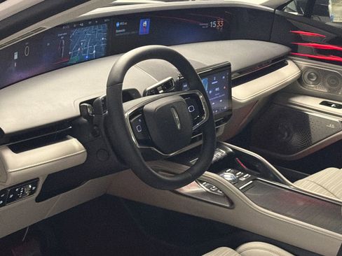 New 2026 Lincoln Nautilus Reserve AWD/4WD image 15