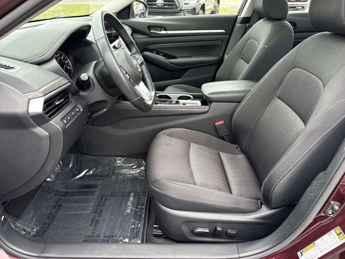 Used 2023 Nissan Altima 2.5 SV w/ SV Premium Package AWD/4WD image 30