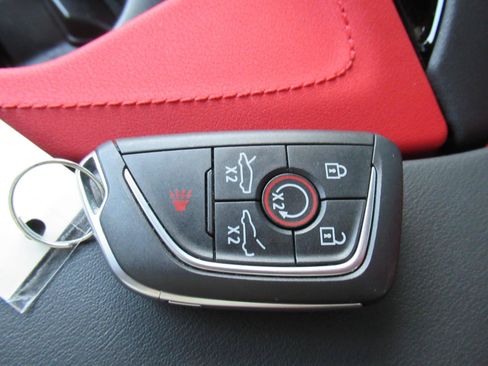 Used 2024 Chevrolet Corvette Stingray Preferred Cpe RWD image 33