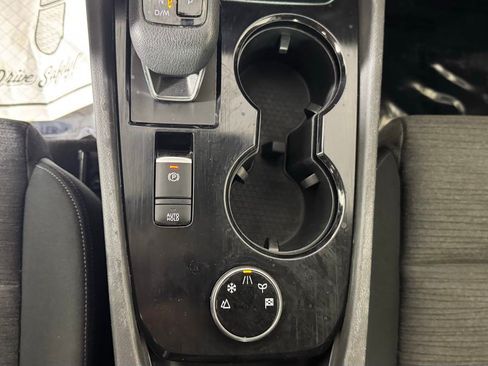 Used 2021 Nissan Rogue S AWD/4WD image 22