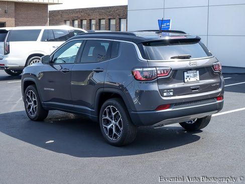 Used 2024 Jeep Compass Limited AWD/4WD image 5