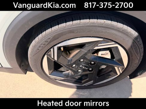Certified 2025 Kia K4 EX FWD image 11