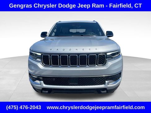 Certified 2025 Jeep Wagoneer 4WD w/ HD Trailer Tow Package image 2