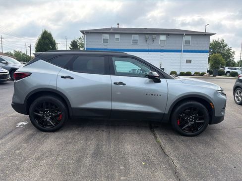 Used 2023 Chevrolet Blazer LT w/ Convenience Package FWD image 6