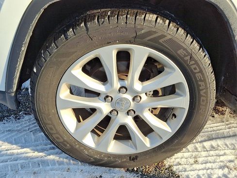 Used 2017 Jeep Grand Cherokee Limited w/ Luxury Group II image 7