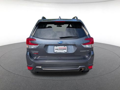 Used 2022 Subaru Forester Premium AWD/4WD image 5