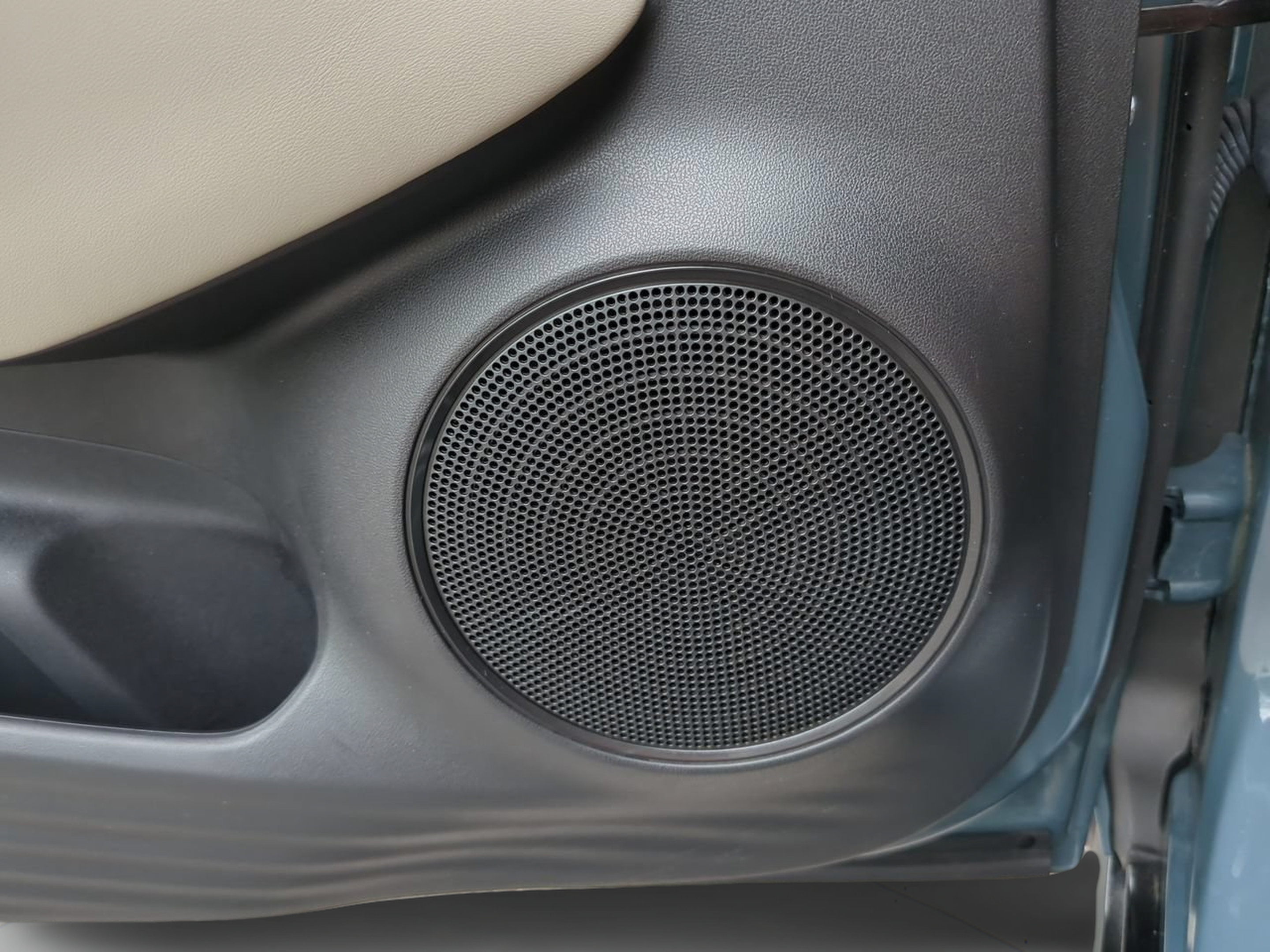 Certified 2024 Honda HR-V EX-L image 32