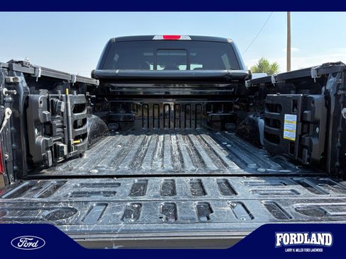 Used 2018 Ford F150 Lariat w/ Equipment Group 502A Luxury AWD/4WD image 34