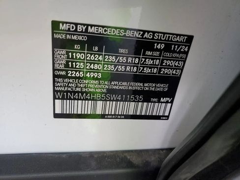 Used 2025 Mercedes-Benz GLB 250 4MATIC image 11