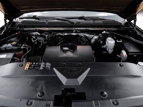 Used 2018 Chevrolet Silverado 1500 Custom w/ Custom Value Package image 46