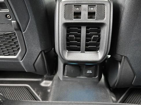 New 2025 Ford Bronco Badlands w/ Sasquatch Package image 15