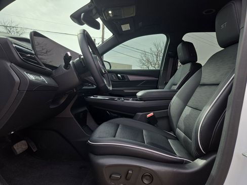 Used 2025 Buick Enclave Sport Touring w/ Power Package image 16