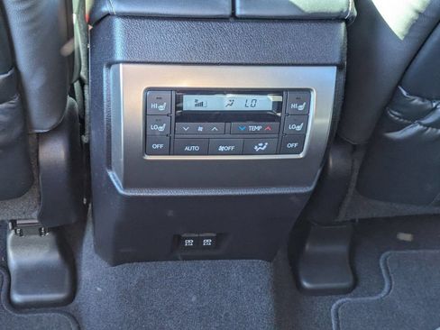 Used 2023 Lexus GX 460 Premium AWD/4WD image 33