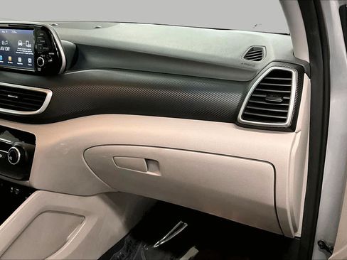 Used 2019 Hyundai Tucson SE FWD image 18