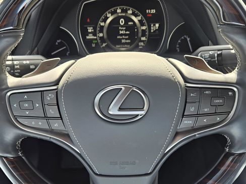 Used 2018 Lexus LS 500 AWD w/ Interior Upgrade Package image 22