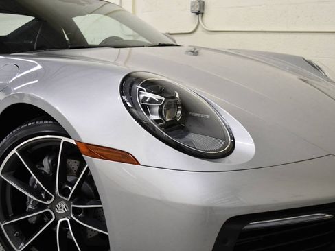 Used 2022 Porsche 911 Carrera w/ Premium Package RWD image 36