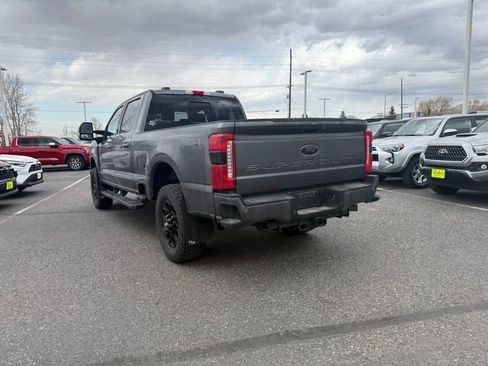 Used 2025 Ford F250 Lariat w/ Black Appearance Package image 3
