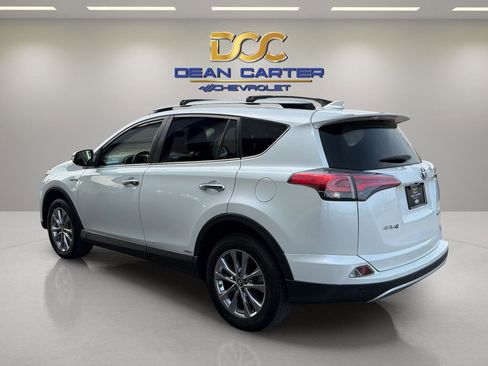 Used 2018 Toyota RAV4 Limited image 3