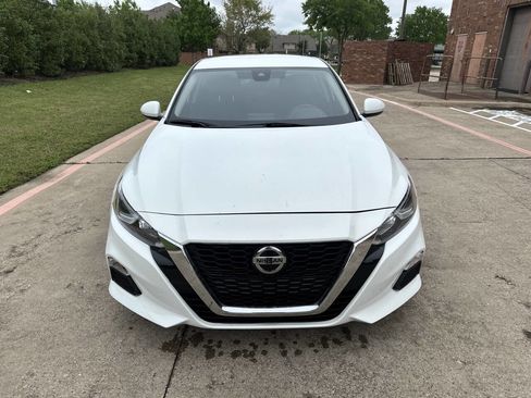Used 2021 Nissan Altima 2.5 S w/ Driver Assist Package image 2