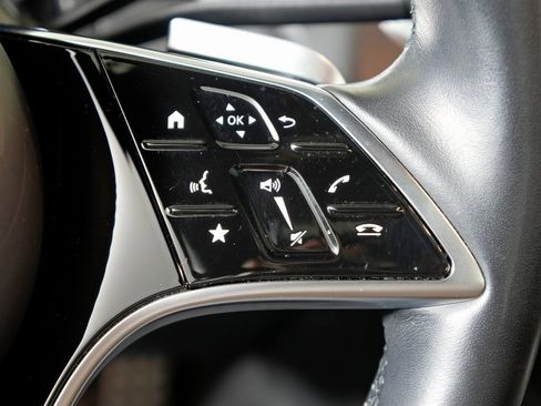 Certified 2022 Mercedes-Benz S 500 4MATIC image 19