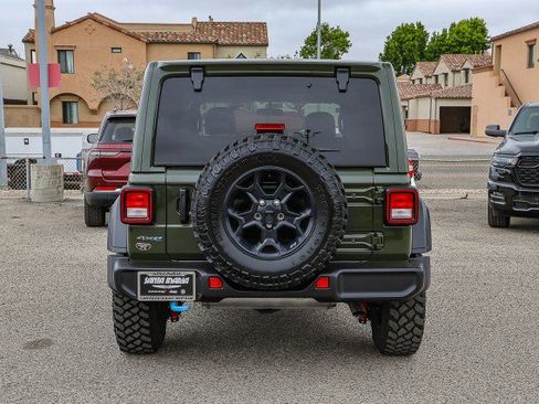 Used 2023 Jeep Wrangler Unlimited w/ Cold Weather Group AWD/4WD image 5