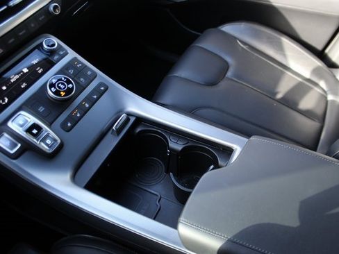 Used 2023 Hyundai Palisade Calligraphy image 22