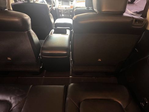 Used 2017 INFINITI QX80 2WD w/ Driver Assistance Package image 31