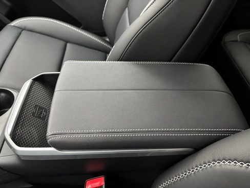 New 2026 GMC Terrain Denali w/ LPO, Floor Liner Package image 30