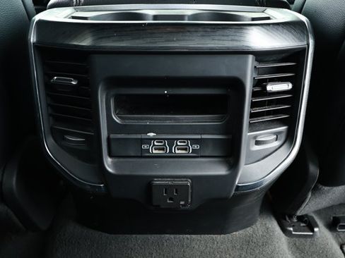 Used 2024 RAM 1500 Laramie RWD image 30