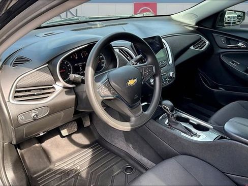 Used 2023 Chevrolet Malibu LT image 14