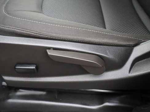 Certified 2022 Chevrolet Colorado LT w/ Fleet Safety Package image 18