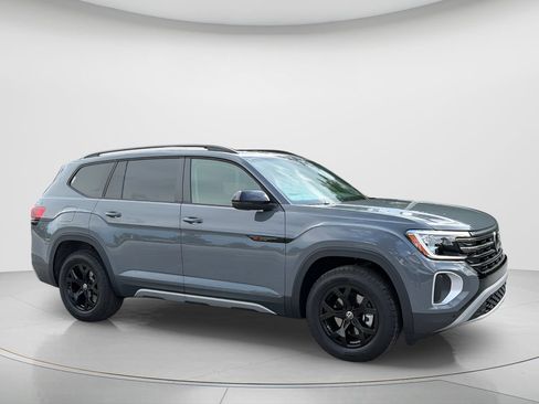 New 2026 Volkswagen Atlas Peak Edition AWD/4WD image 4