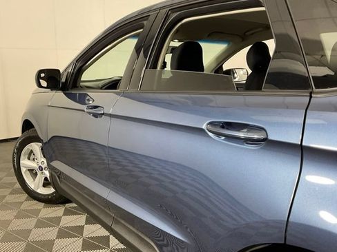 Used 2018 Ford Edge SE FWD image 36