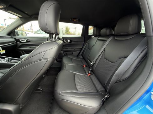 New 2026 Jeep Compass Latitude image 20