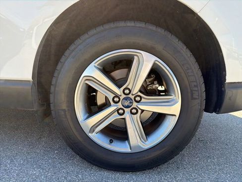 Used 2021 Ford Edge SEL w/ Convenience Package image 25