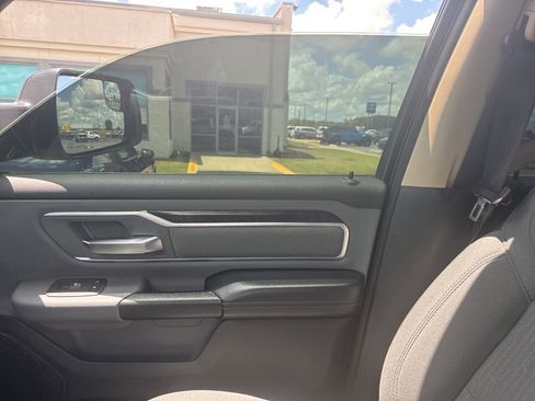 Used 2020 RAM 1500 Big Horn AWD/4WD image 14
