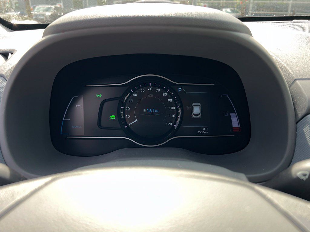 Used 2021 Hyundai Kona Ultimate w/ Cargo Package FWD image 18