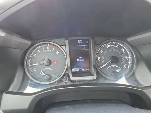Used 2019 Toyota Tacoma TRD Off-Road AWD/4WD image 14