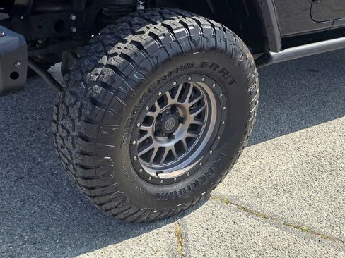 Used 2019 Jeep Wrangler Unlimited Rubicon AWD/4WD image 11