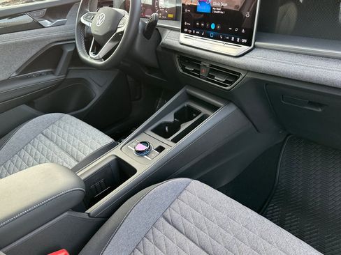 New 2026 Volkswagen Tiguan S AWD/4WD image 15