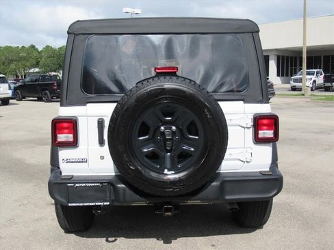Used 2021 Jeep Wrangler Unlimited Sport image 5