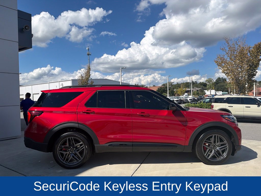 Used 2026 Ford Explorer ST AWD/4WD image 11