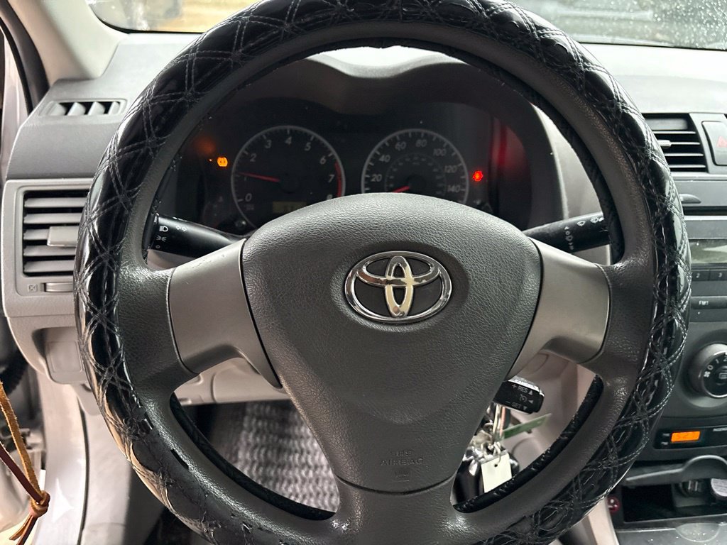 Used 2010 Toyota Corolla LE FWD image 13