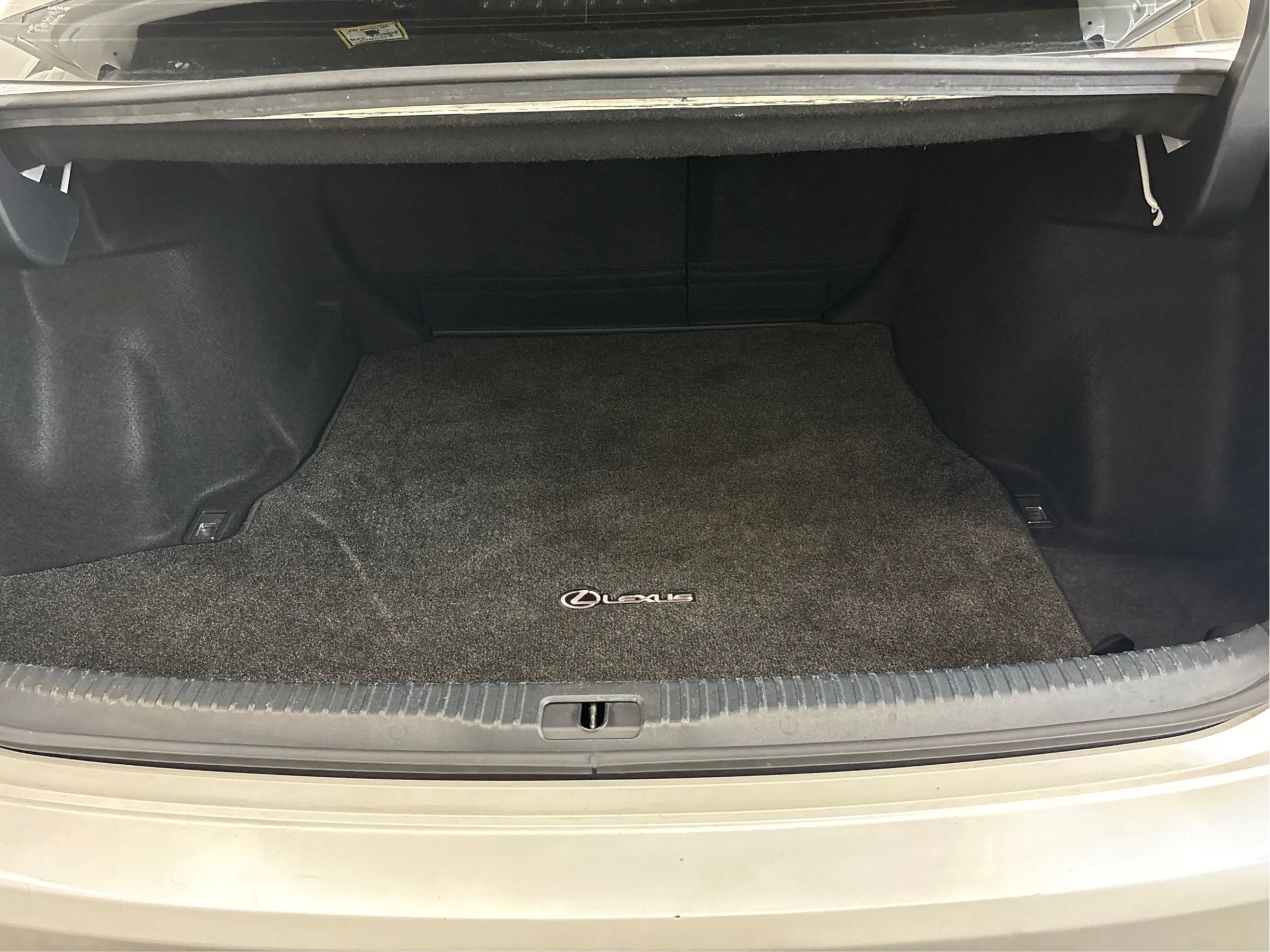 Used 2018 Lexus IS 300 AWD w/ Comfort Package image 16