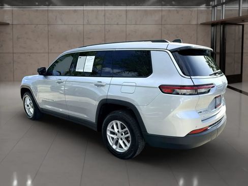 Used 2022 Jeep Grand Cherokee L Laredo w/ Luxury Tech Group I AWD/4WD image 5